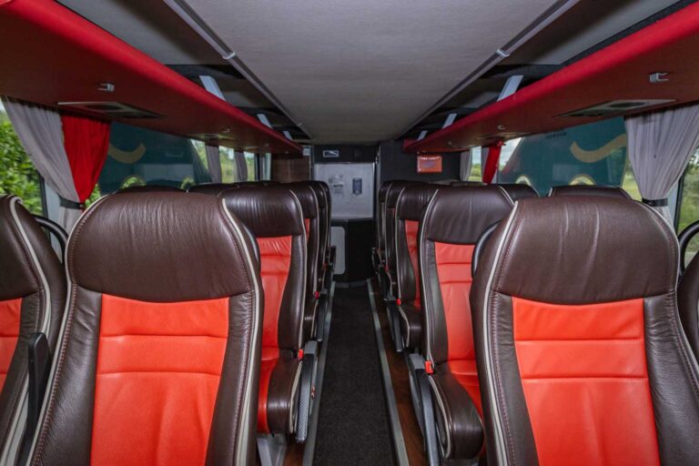 Autobussen-Cannaerts-98-personen-bus-huren-mechelen